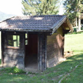 Permessi necessari per installare un casottino di legno in giardino in Toscana - geometra Andrea Mancuso - Firenze